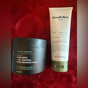 NWT Men’s Face Care Cream & Pads Set